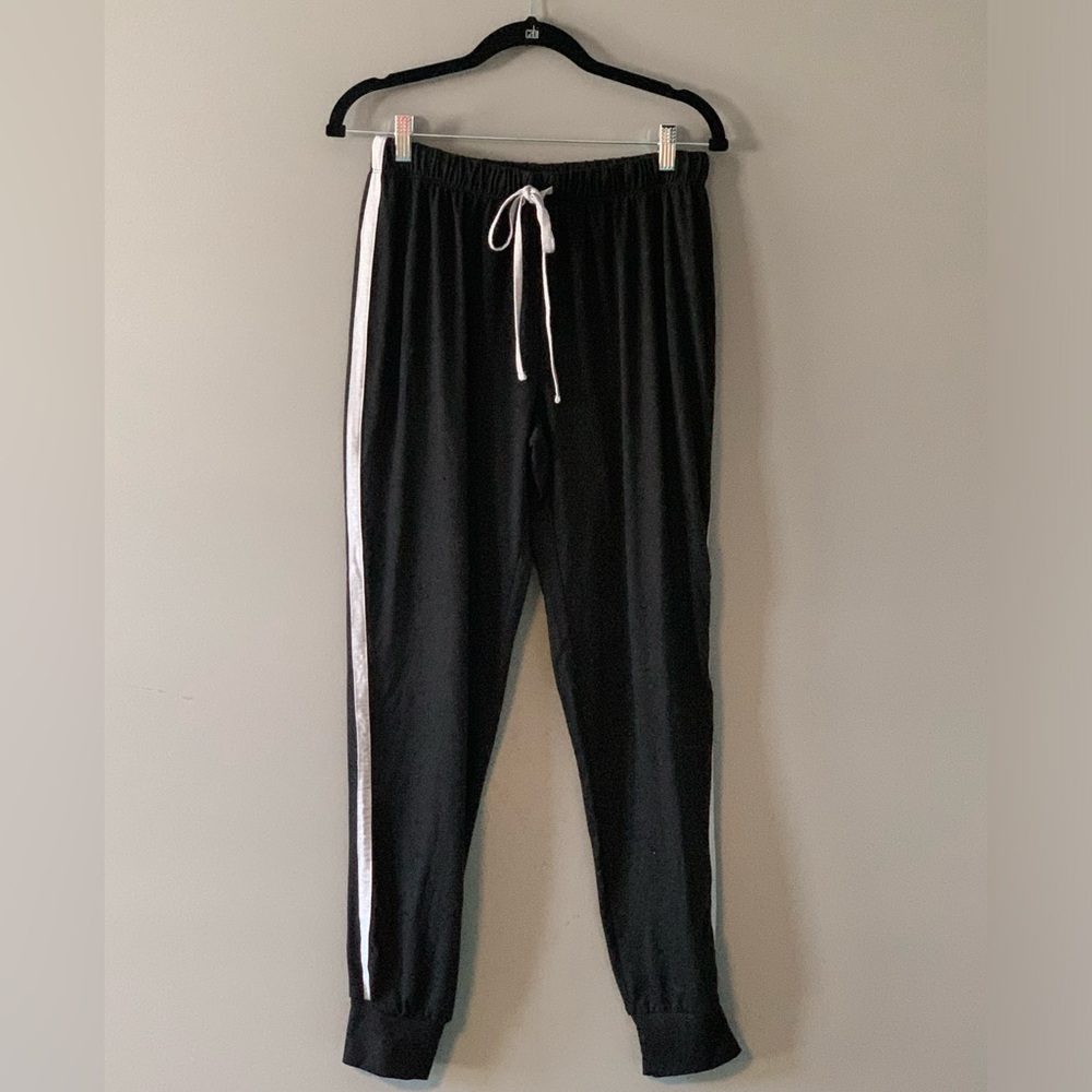 $SALE$ JF black w/grey side stripes lounge pants. Soft & lightweight.